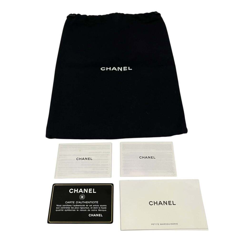 CHANEL Black Caviar Leather Clutch Bag - Picture 5 of 9
